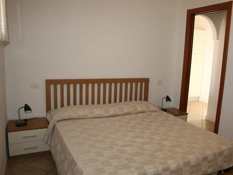 סנטה טרזה גאיורה Residence Olimpo