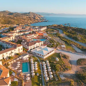 Mangia's Santa Teresa Sardinia, Curio Collection By Hilton Station touristique